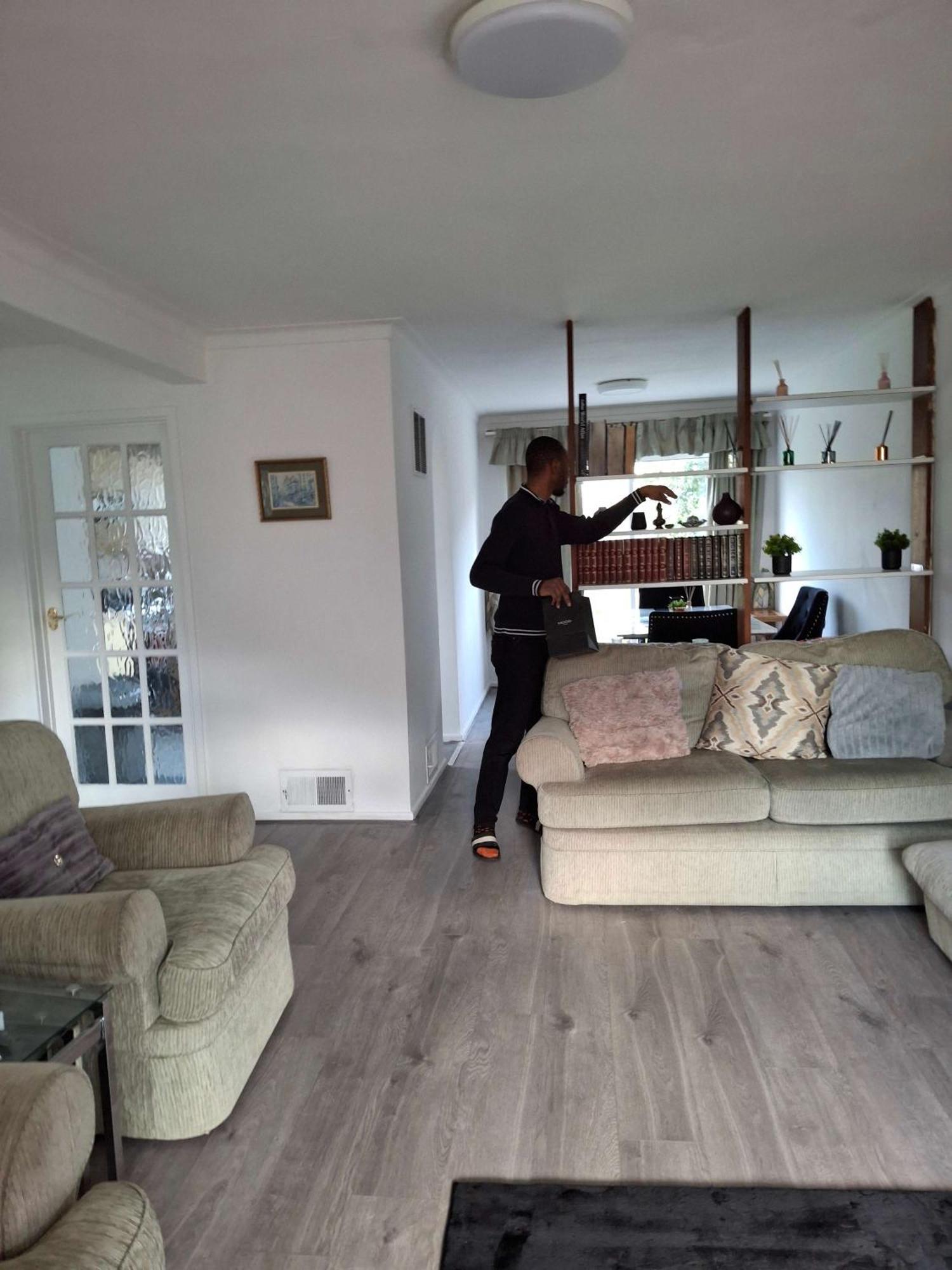 Nicely Decorated 3 Bedroom House Near Heathrow, London Staines-upon-Thames Екстериор снимка
